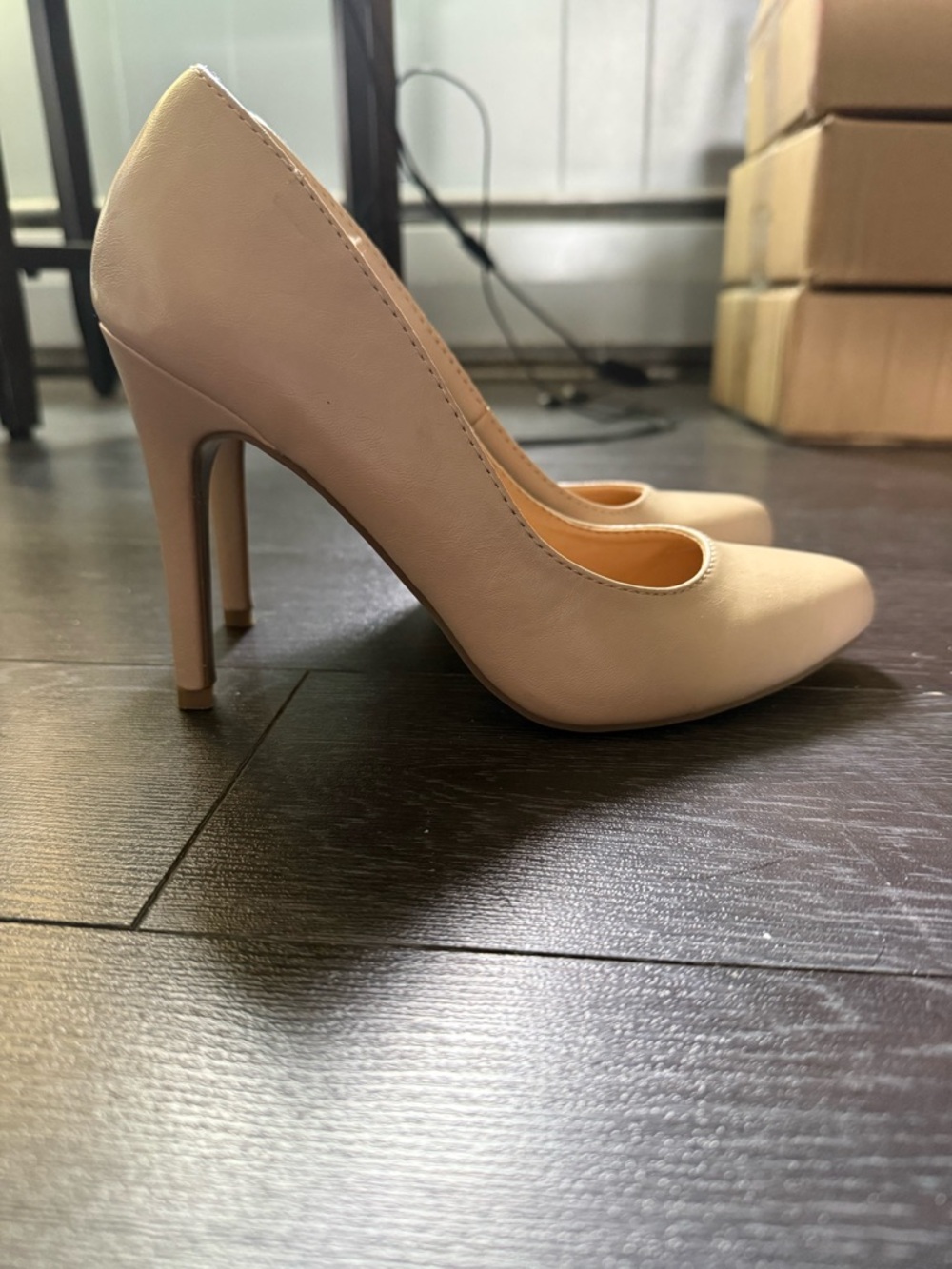 LC Lauren Conrad Nude Pointed Toe High Heel Pumps